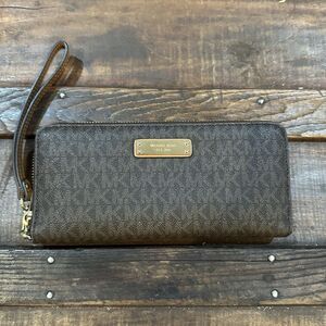 Michael Kors Jet Set Brown MK Signature Travel Continental Wristlet Wallet